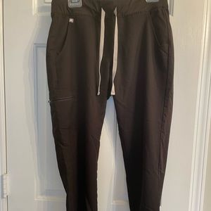 Figs size medium petite joggers